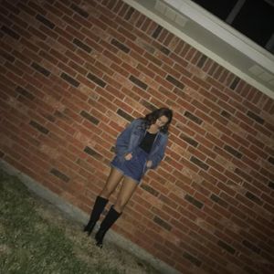 Meet your Posher, Claire